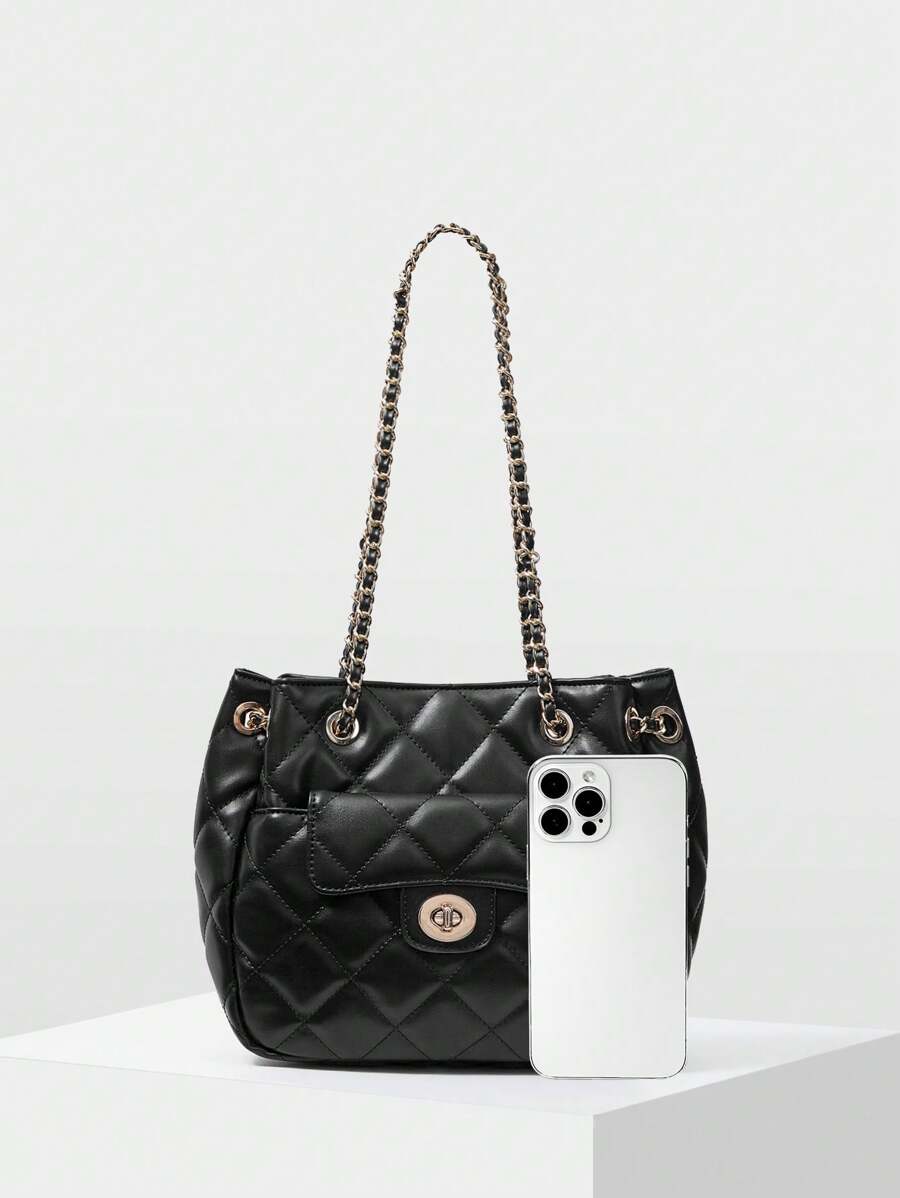 MATELASSÉ — Quilted Chain Shoulder Bag