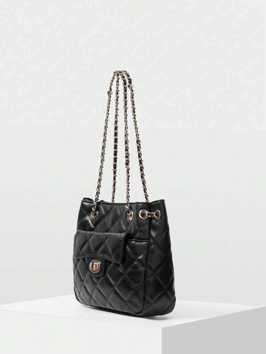 MATELASSÉ — Quilted Chain Shoulder Bag