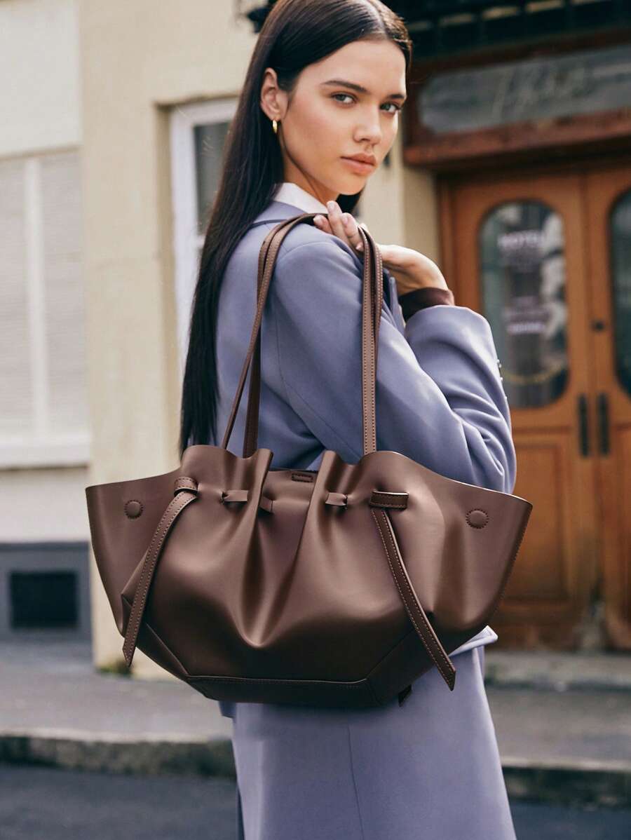 CHIFFONNÉ — Ruched Oversized Tote Bag