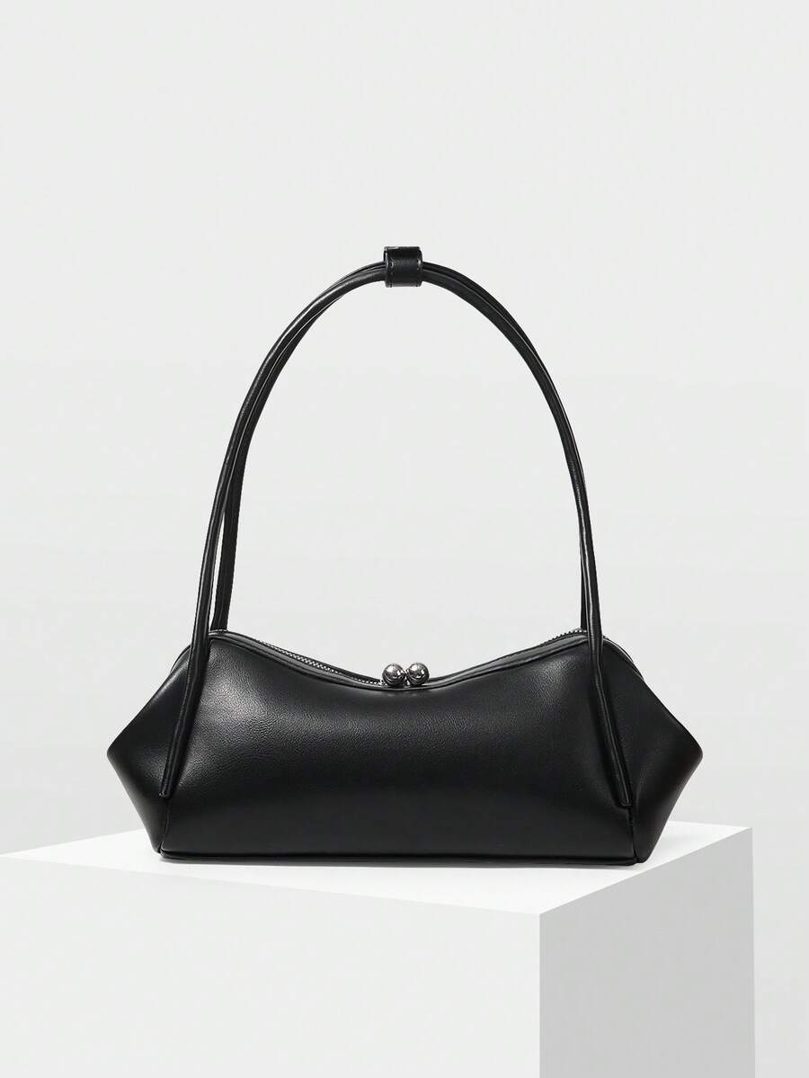 GALBE — Pleated Shoulder Bag Black
